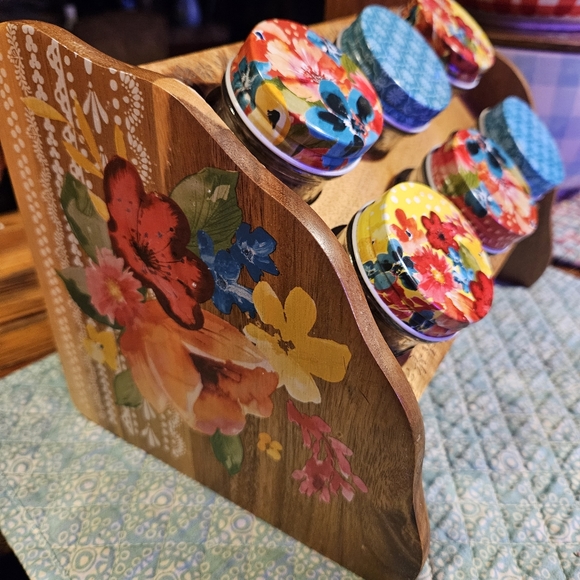 The Pioneer Woman Spice Rack&wall hanging metal basket - Picture 5 of 6